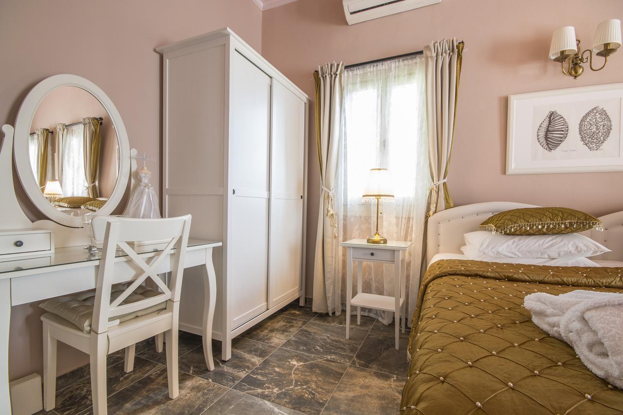 Symi Nautilus Luxury Suites Exterior foto