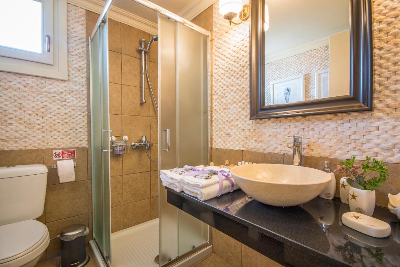 Symi Nautilus Luxury Suites Exterior foto